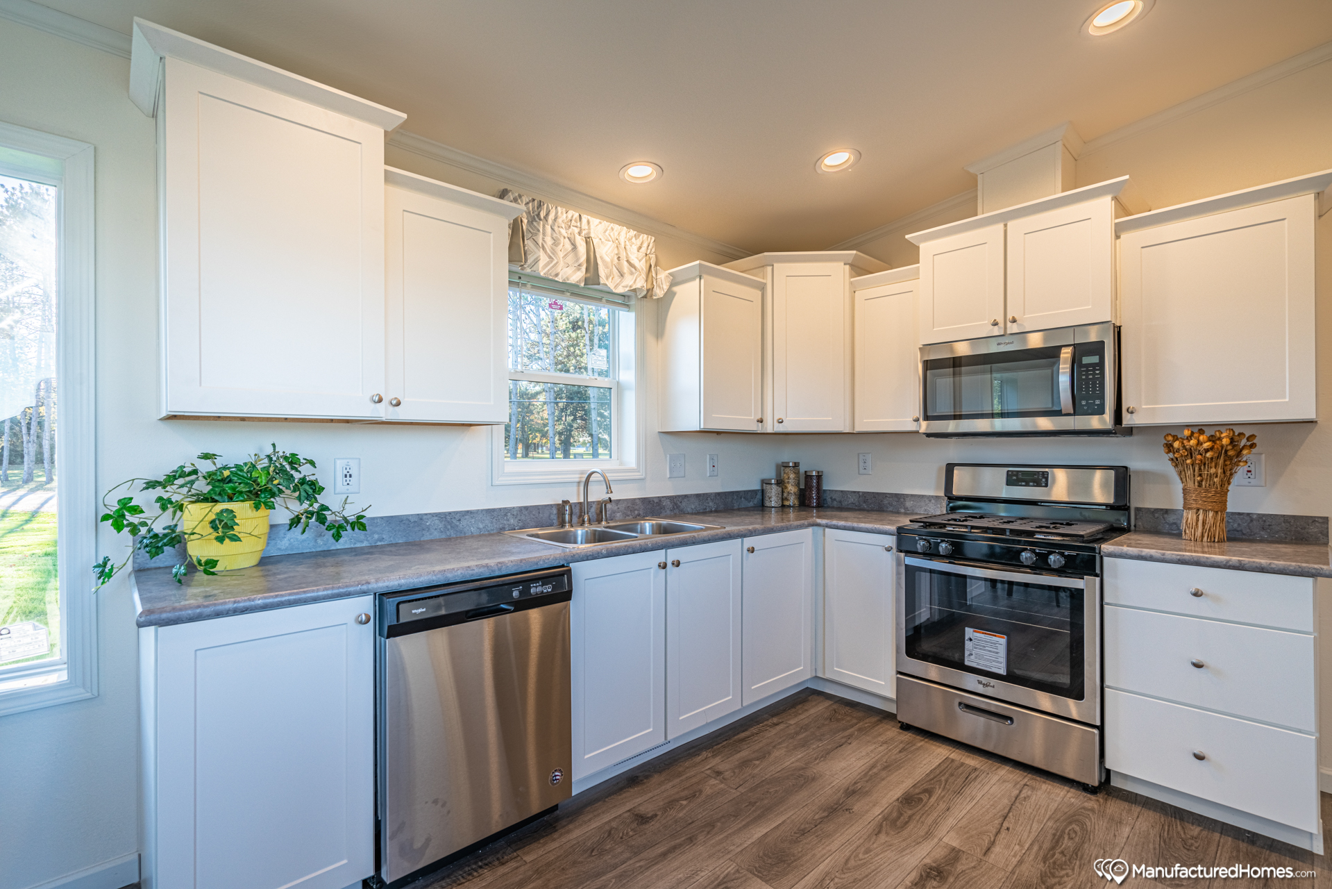 Westlake Retreats Outlook 1W1904V by MidCountry Homes Phil & Lee's Homes